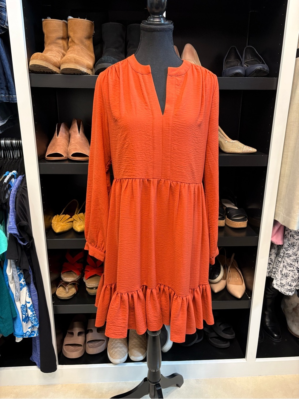 Vince Camuto Rust Orange Ruffle-Hem Long Sleeve Dress